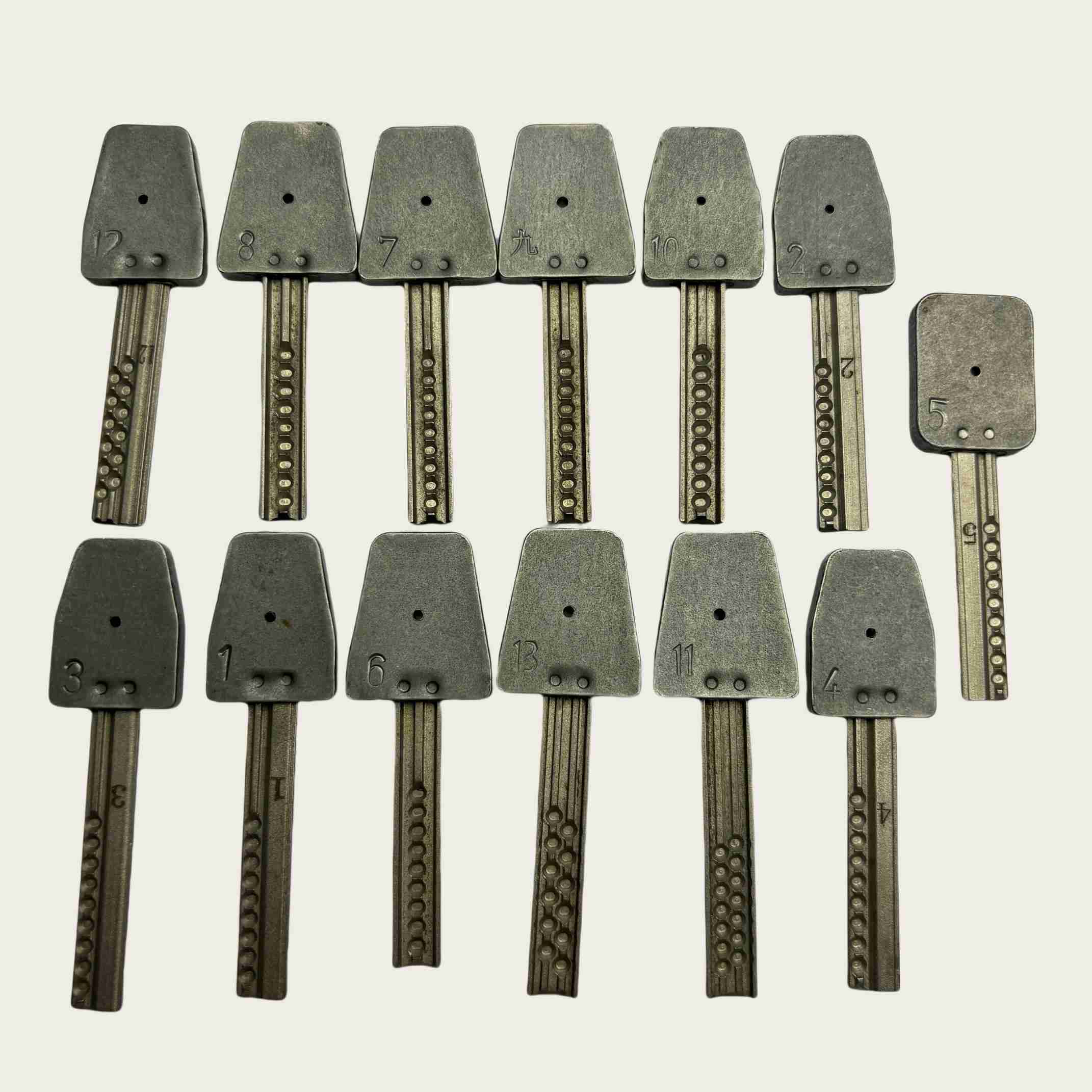 HUK 13pcs 13 in 1 Silent Keystroke Locksmith Tools Lock Picks
