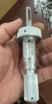 Lock Pick Decoder for Mottura with Mechanical Feedback Analysis and Dual-Sensory Feedback Loop - Model RC38 Locksmith Tool